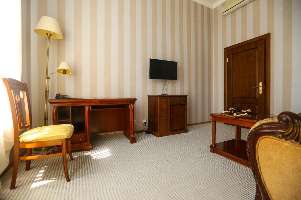 Ritsa Hotel Sukhumi Luaran gambar