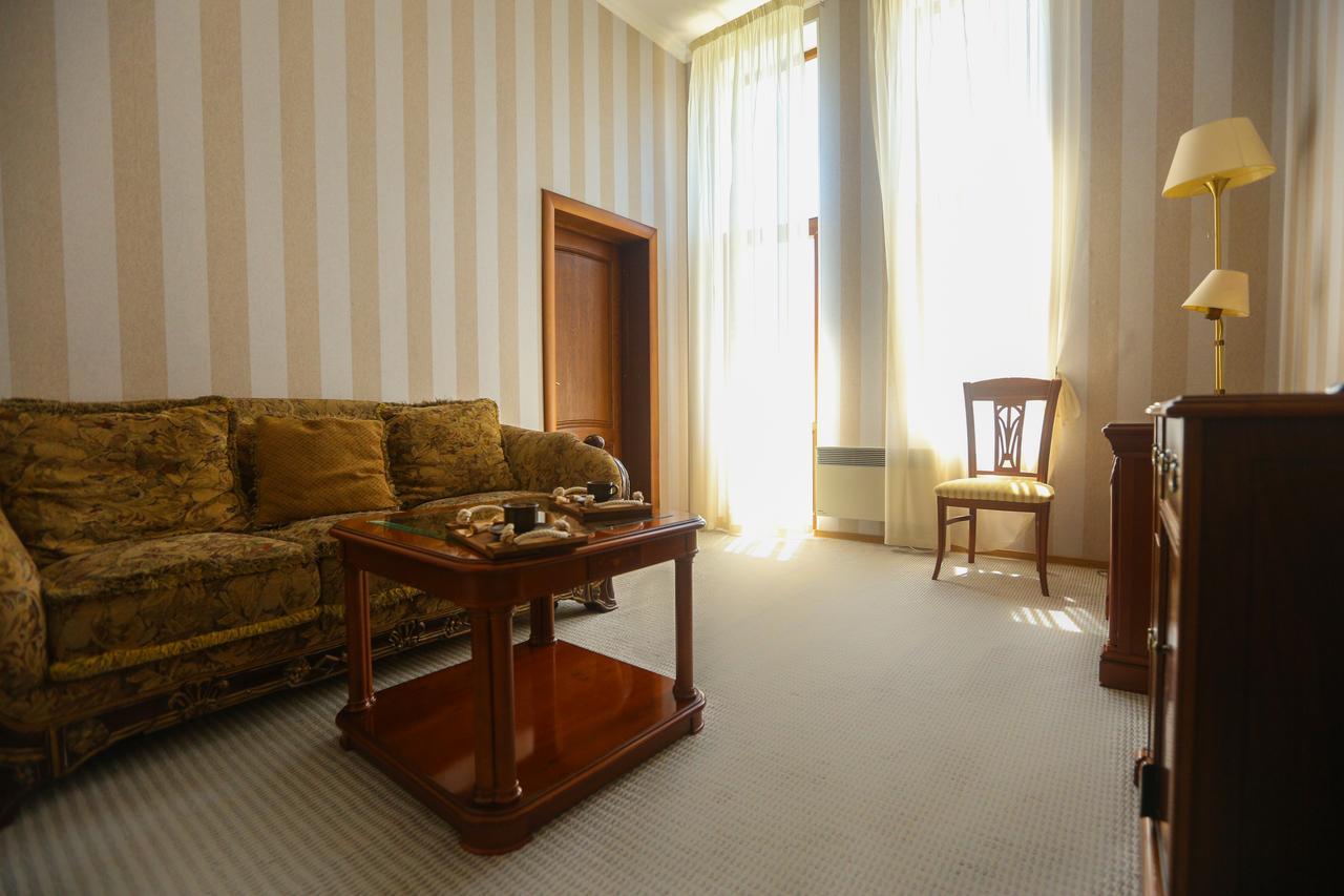 Ritsa Hotel Sukhumi Luaran gambar